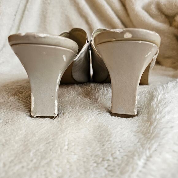 Vintage Caprice Women Square Toe Leather Slip On Mule Heels Office Size 8 Cream - Picture 5 of 9